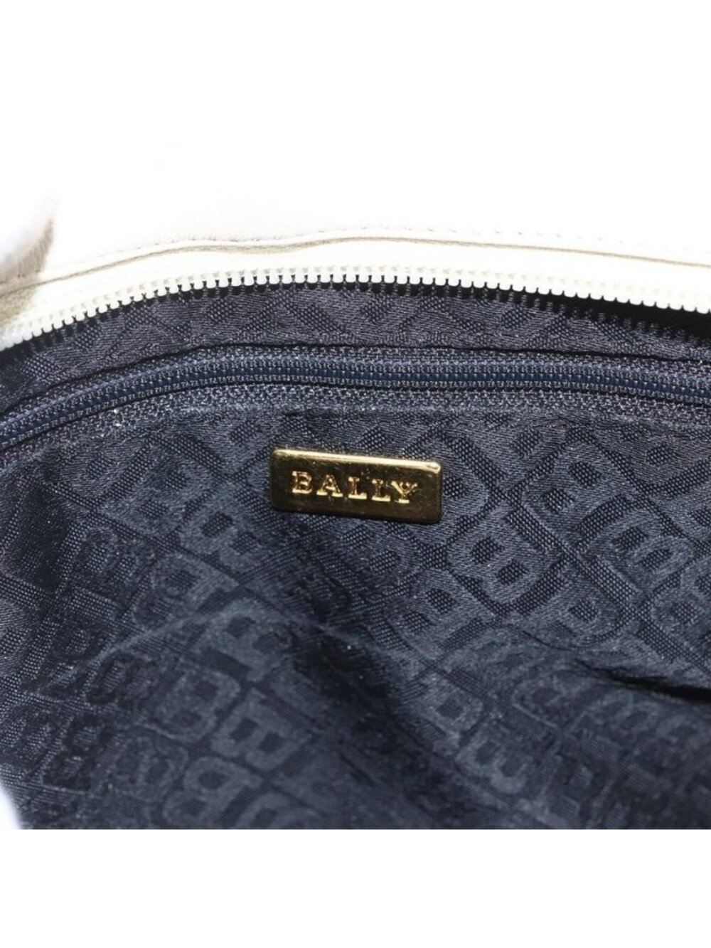 Authentic BALLY Shoulder Bag Leather Ivory Gold - Picture 7 of 16